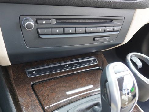 Used 2013 BMW Z4 sDrive35i RWD image 19