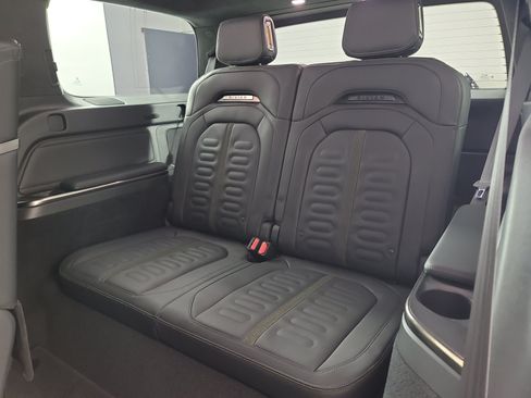 Used 2023 Rivian R1S Launch Edition Quad AWD/4WD image 22