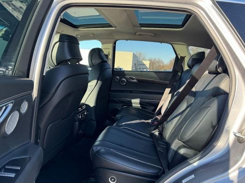 Used 2021 Genesis GV80 2.5T w/ Prestige Package 04 image 12