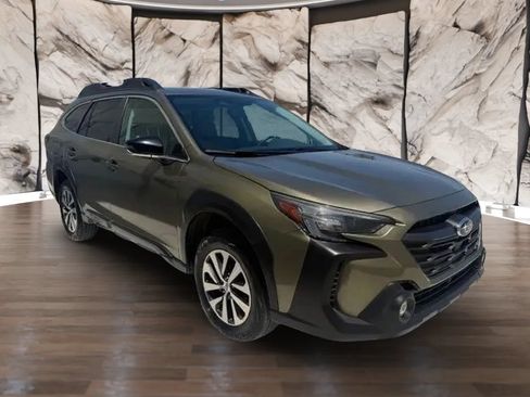 Used 2023 Subaru Outback Premium AWD/4WD image 7