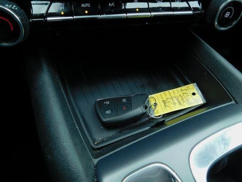 Used 2025 Chevrolet Equinox EV LT image 30