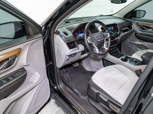 Used 2020 GMC Terrain SLE w/ LPO, Floor Liner Package image 12