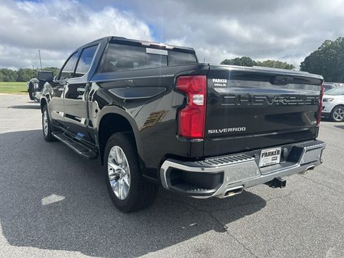 Used 2022 Chevrolet Silverado 1500 LTZ AWD/4WD image 2