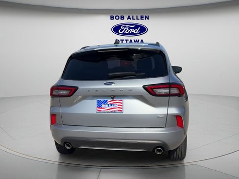 Used 2024 Ford Escape ST-Line w/ Equipment Group 301A image 5
