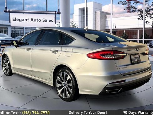 Used 2019 Ford Fusion SE AWD/4WD image 8