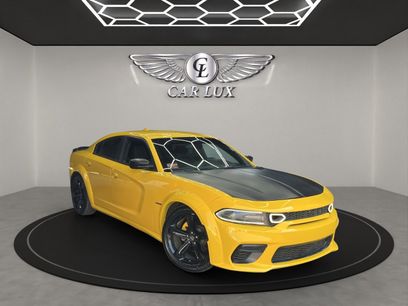 Used 2017 Dodge Charger R/T w/ Navigation & Travel Group