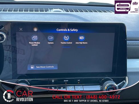 Used 2024 Chevrolet Colorado LT RWD image 18