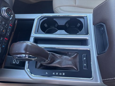 Used 2020 Ford F150 Lariat w/ Equipment Group 502A Luxury image 27