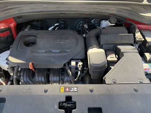 Used 2019 Hyundai Santa Fe SEL image 20