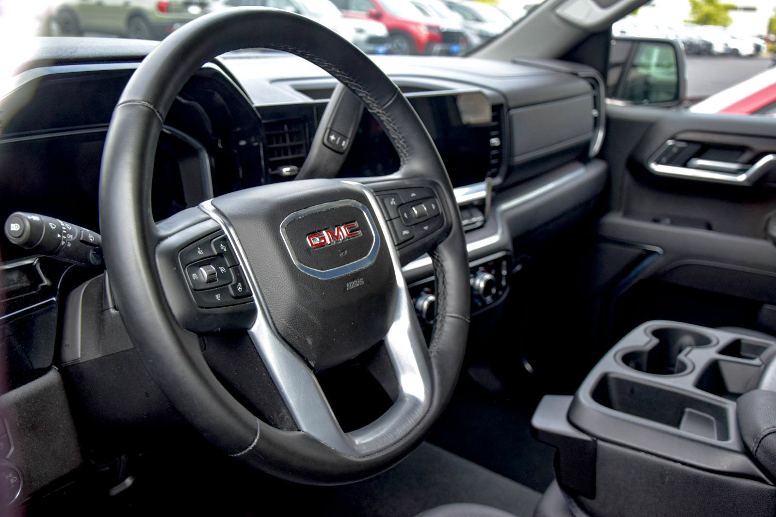 Used 2026 GMC Sierra 1500 SLT AWD/4WD image 10