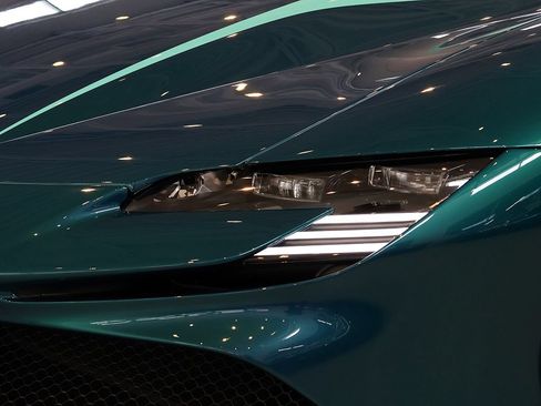 Certified 2022 Ferrari SF90 Spider AWD/4WD image 20