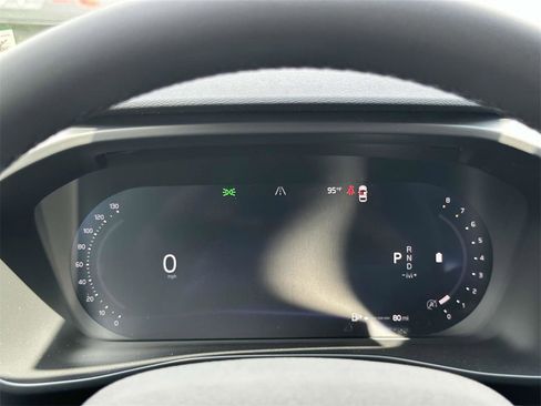 New 2026 Volvo XC40 B5 Plus w/ Protection Package Premier image 10