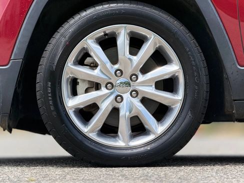 Used 2016 Jeep Cherokee Limited FWD image 30
