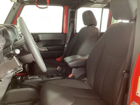 Used 2018 Jeep Wrangler Unlimited Sport AWD/4WD image 10