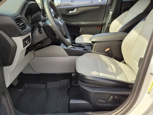 Used 2024 Ford Escape SE FWD image 5