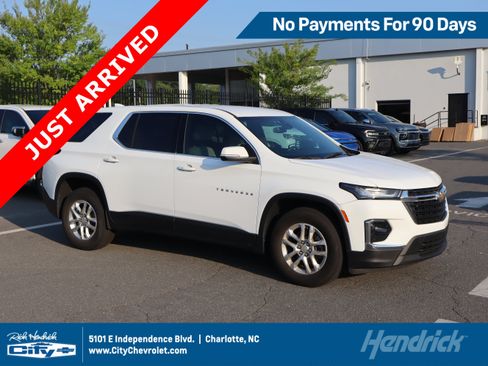 Used 2023 Chevrolet Traverse LS w/ Safety Package FWD image 1