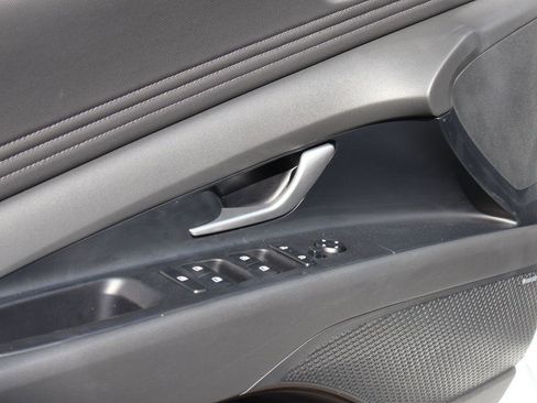 New 2026 Hyundai Elantra Limited image 22