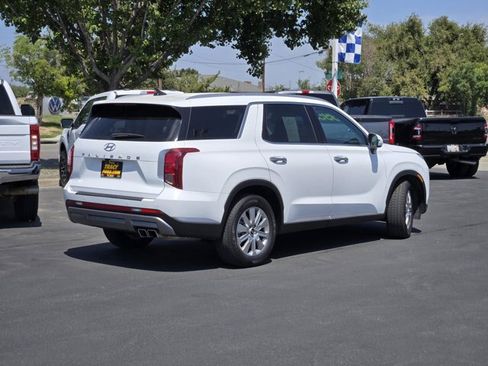 Used 2024 Hyundai Palisade SEL FWD image 4
