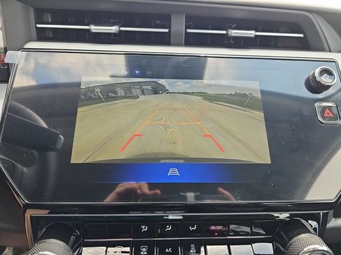 New 2027 Chevrolet Bolt LT FWD image 15