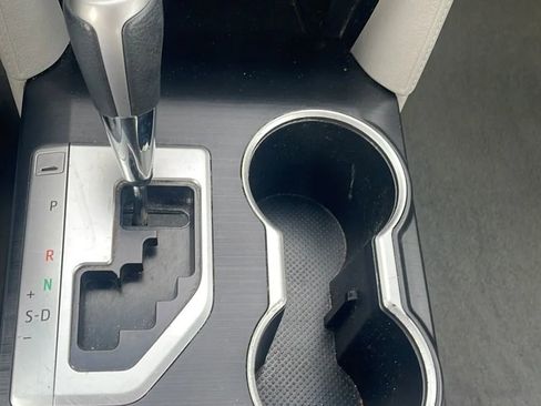 Used 2012 Toyota Camry LE image 18