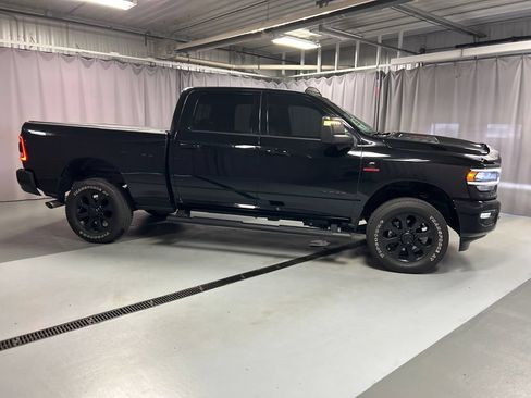 Used 2024 RAM 2500 Laramie w/ Night Edition AWD/4WD image 8