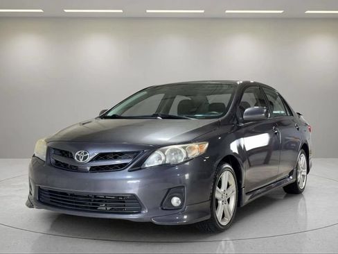 Used 2013 Toyota Corolla S w/ Premium Pkg FWD image 16