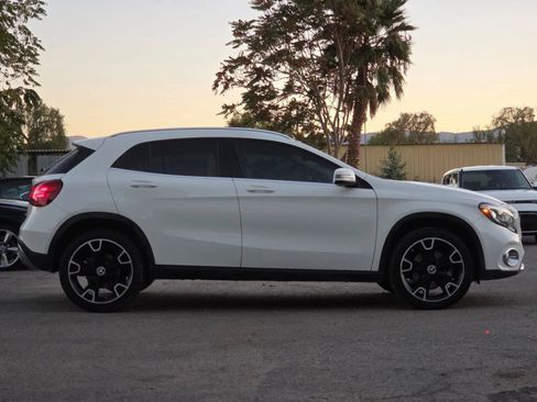 Used 2018 Mercedes-Benz GLA 250 image 10