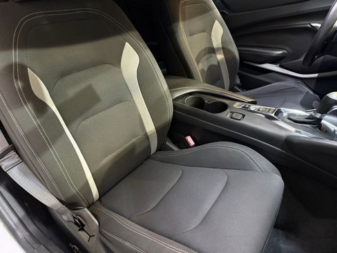 Used 2019 Chevrolet Camaro SS image 41