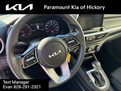Used 2022 Kia Forte LXS image 18