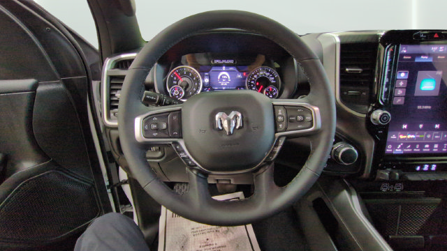 Used 2025 RAM 1500 Big Horn AWD/4WD image 22