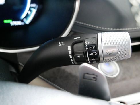 Certified 2024 Genesis G80 w/ Prestige Package image 32