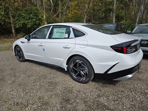 New 2026 Hyundai Sonata SEL image 3