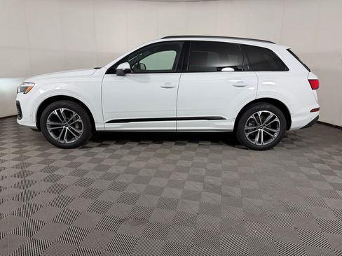 Certified 2026 Audi Q7 2.0T Premium AWD/4WD image 2