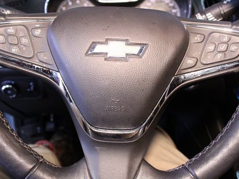 Used 2018 Chevrolet Cruze Premier image 19