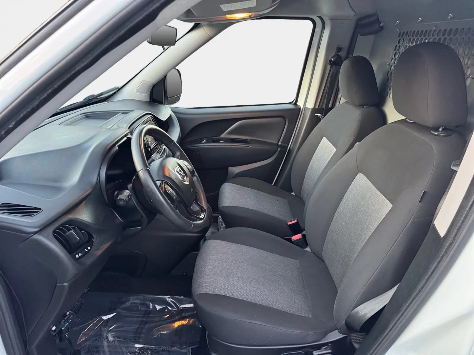 Used 2021 RAM ProMaster City Tradesman SLT FWD image 9