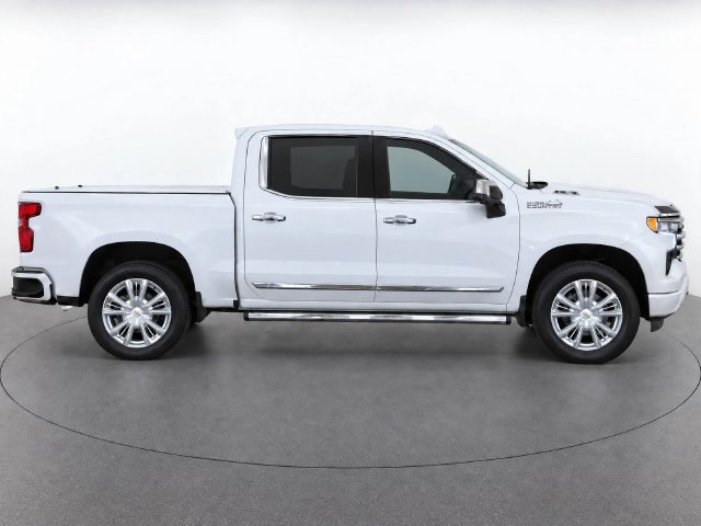 Used 2023 Chevrolet Silverado 1500 High Country w/ Technology Package AWD/4WD image 9