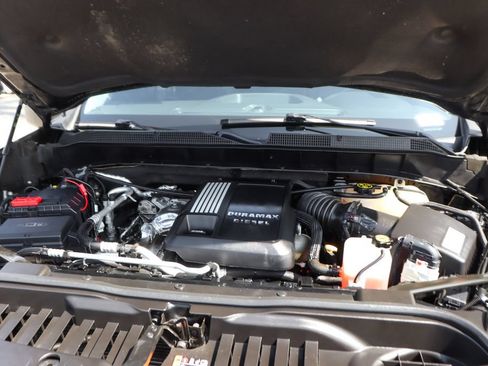 Used 2021 Chevrolet Silverado 1500 RST AWD/4WD image 13