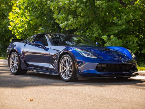 Used 2017 Chevrolet Corvette Grand Sport RWD image 3