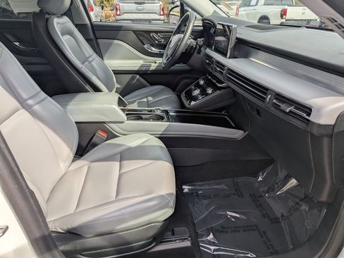 Used 2022 Lincoln Corsair FWD image 10