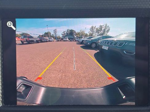 Used 2023 Jeep Gladiator Sport AWD/4WD image 13