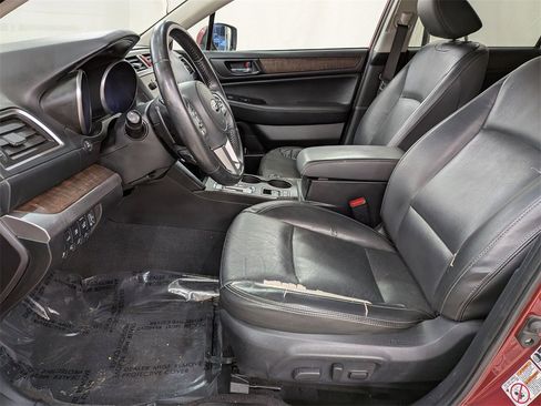 Used 2017 Subaru Outback 3.6R Limited image 14
