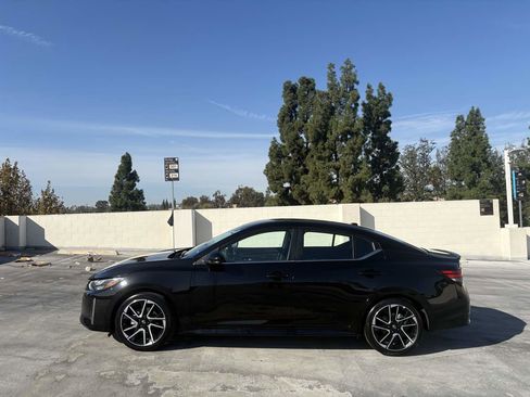 Used 2025 Nissan Sentra SR image 6