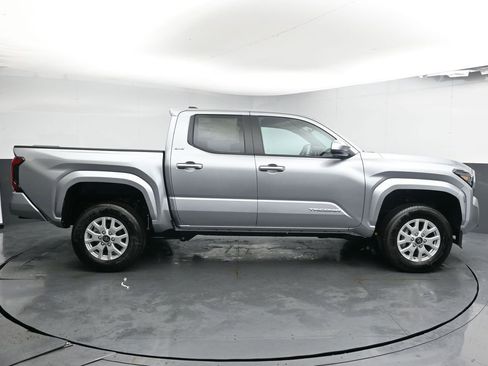New 2026 Toyota Tacoma SR5 image 9