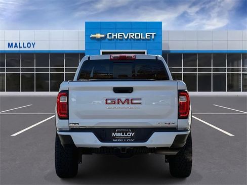 Used 2024 GMC Canyon AT4X image 3
