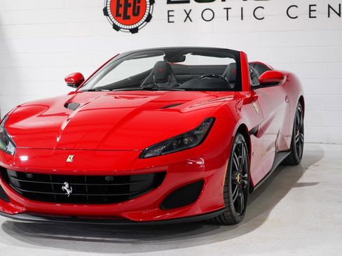 Used 2019 Ferrari Portofino image 29