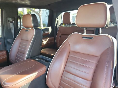 Used 2023 GMC Sierra 1500 Denali Ultimate image 6