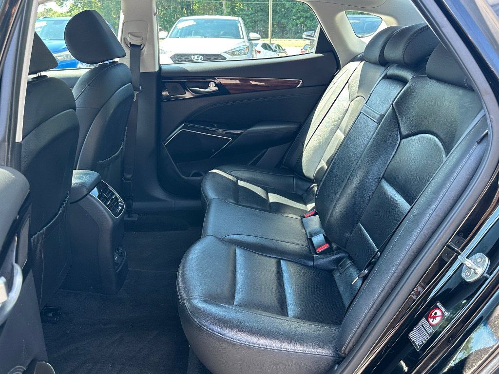 Used 2019 Kia Cadenza Premium FWD image 15