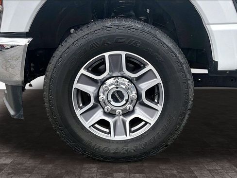 Used 2024 Ford F250 Lariat AWD/4WD image 35