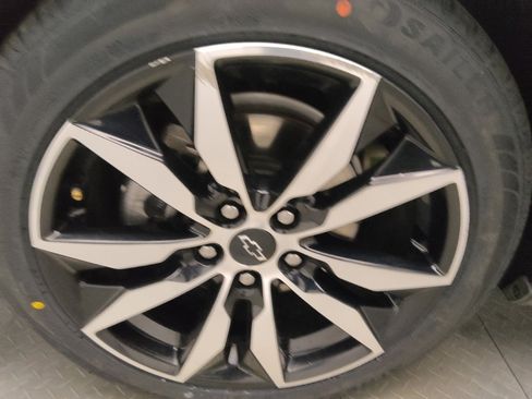 Used 2021 Chevrolet Malibu RS image 31