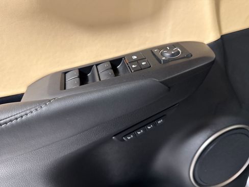 Used 2015 Lexus NX 200t FWD image 16